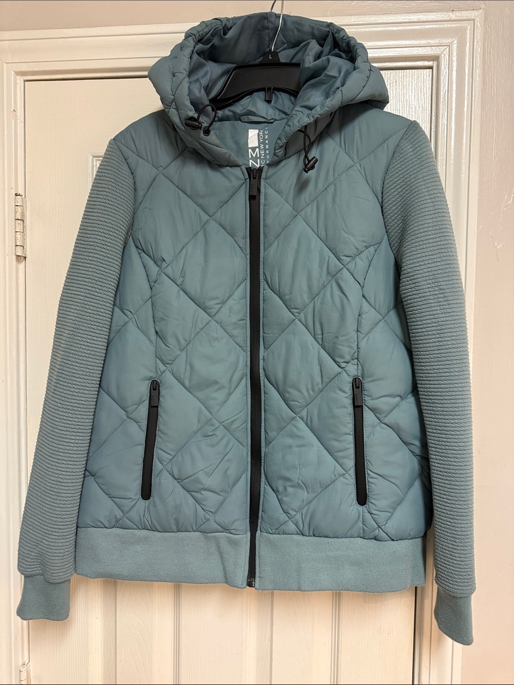 Andrew Marc Sport Women's Quilted Puffer Jacket With Rib Knit Sleeves